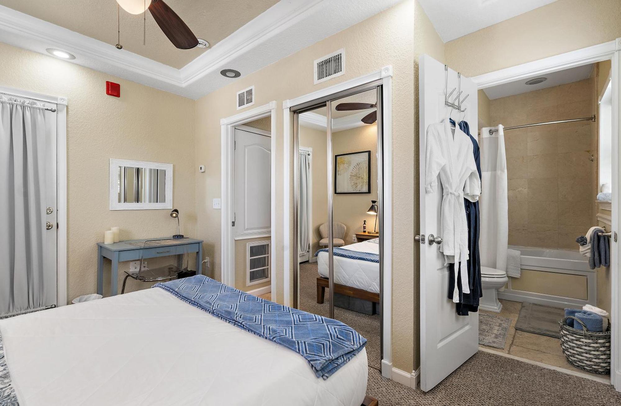 Retro Retreat In Dtsp - Explore The Downtown Area San Petersburgo Exterior foto