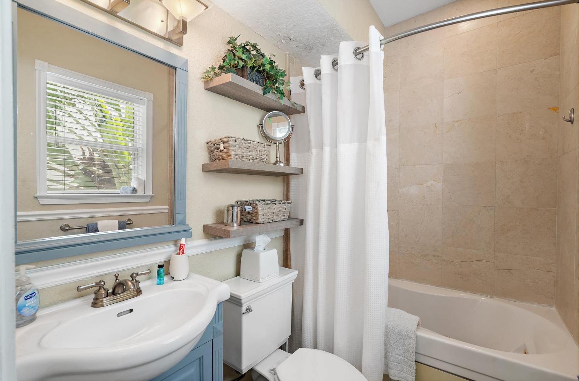Retro Retreat In Dtsp - Explore The Downtown Area San Petersburgo Exterior foto