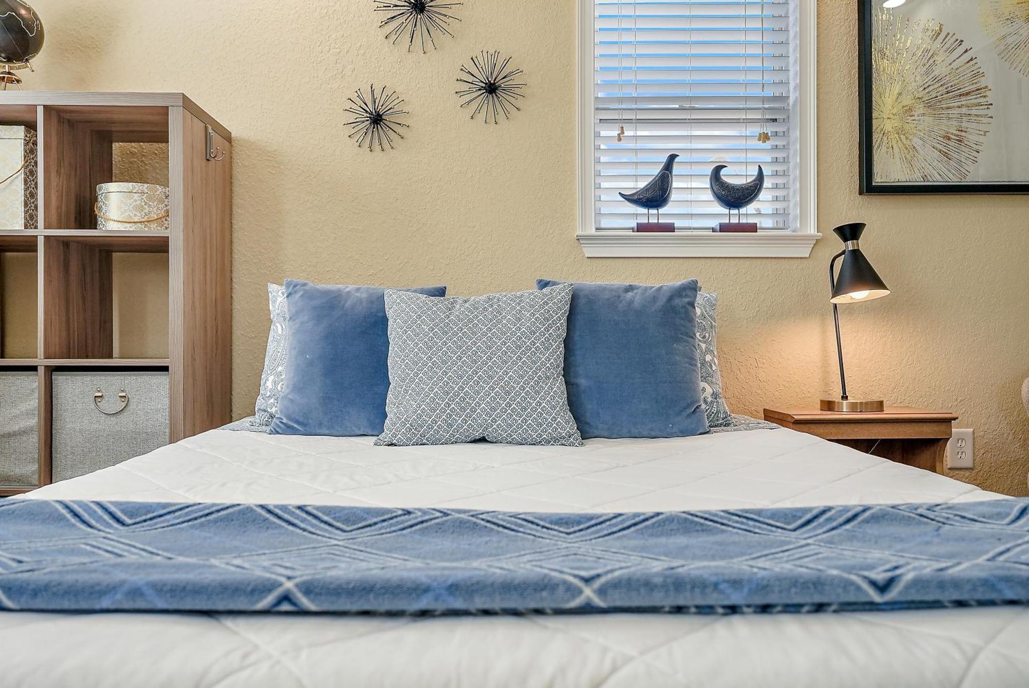 Retro Retreat In Dtsp - Explore The Downtown Area San Petersburgo Exterior foto