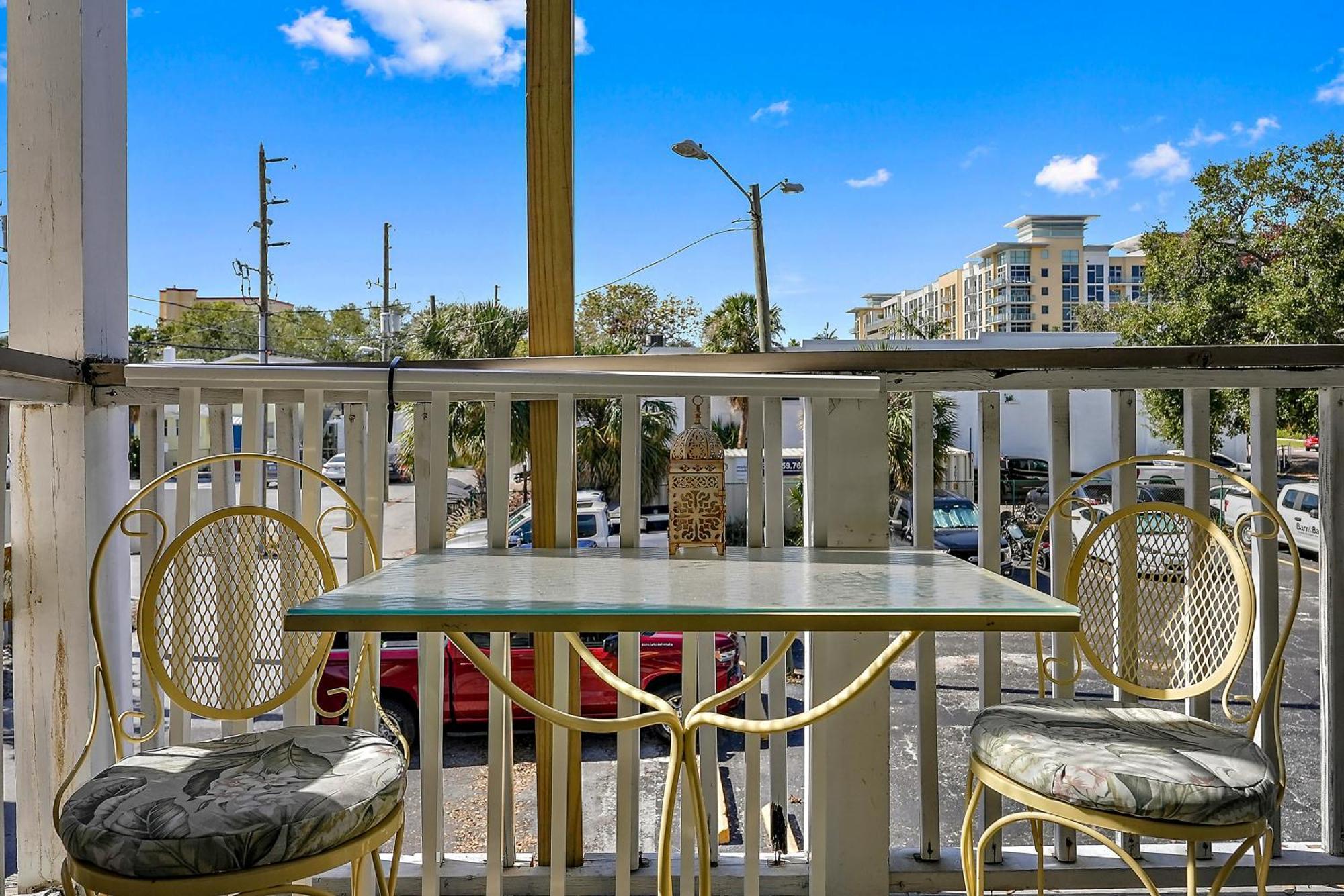 Retro Retreat In Dtsp - Explore The Downtown Area San Petersburgo Exterior foto